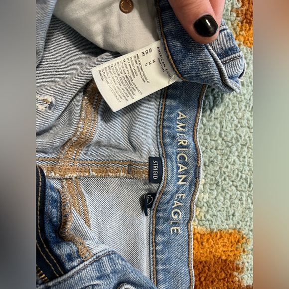 American Eagle High Rise Relaxed Short - Picture 2 of 4